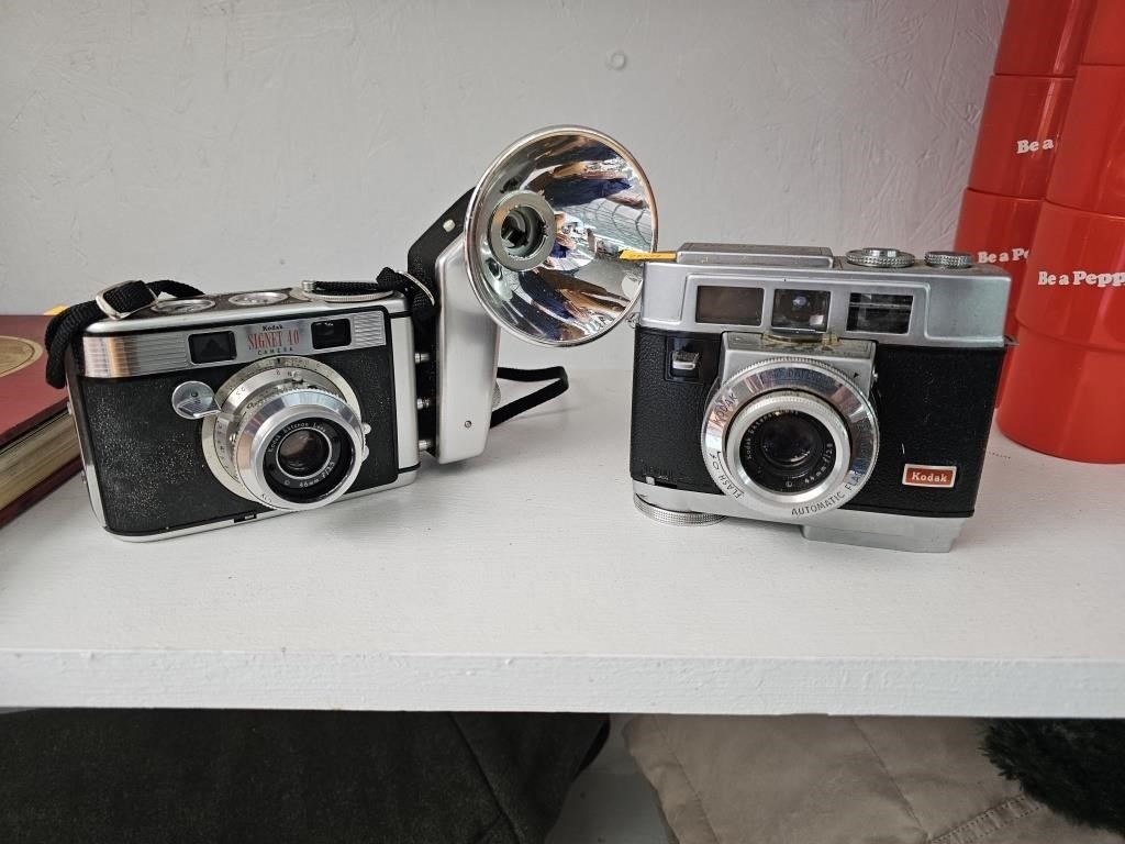 2 vintage Kodak cameras