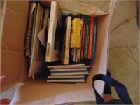 BOX OF MIXED BOOKS / G2 FLR