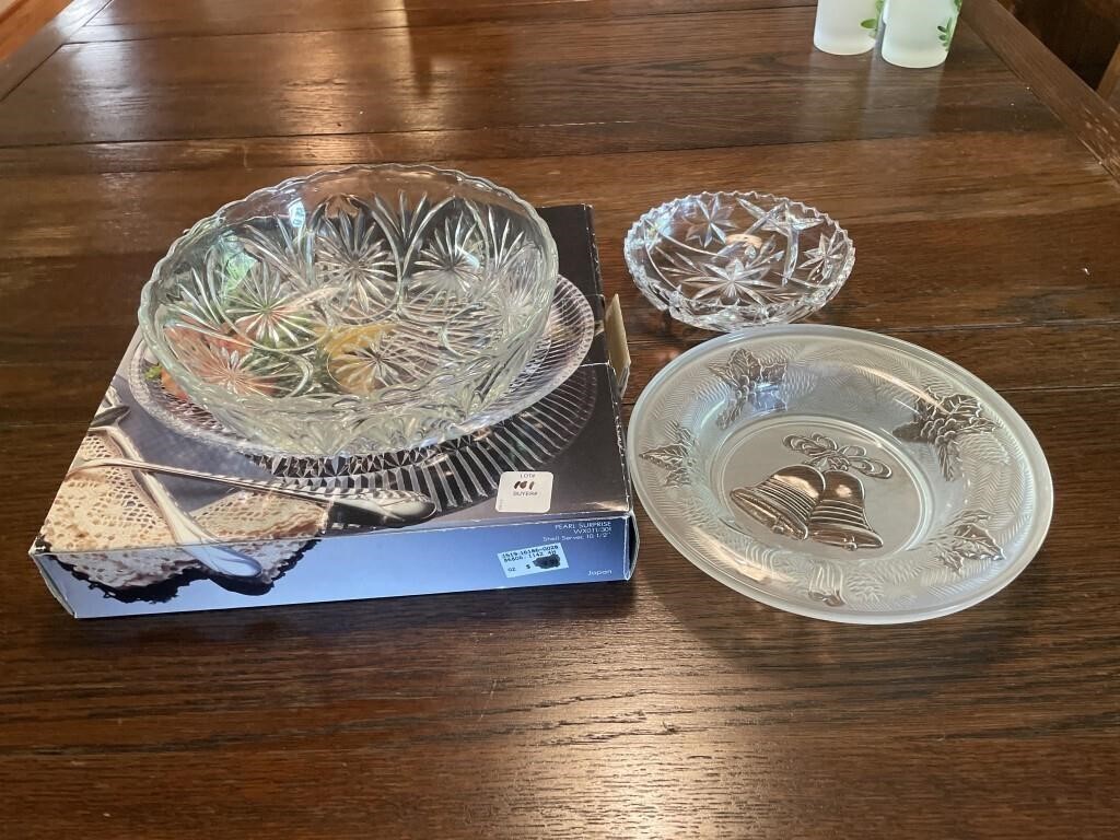 4 PCS OF ASSORTED CRYSTAL SERVING DISHES