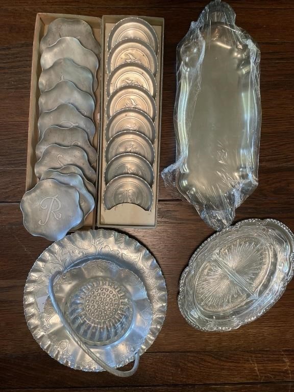 COLLECTION OF ALUMINUM WARE AND SILVERPLATE