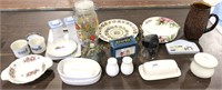 Lot of Assorted Kitchen and Decorative Items