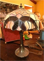 small leaded art glass lamp w/cracked panel