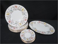 17 PCS FOLEY PART DINNER SET