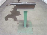 RR Anvil on Stand