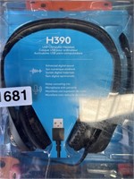 USB COMPUTER HEADSET RETAIL $30