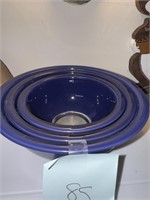 SET OF 3 BLUE PYREX MIXING BOWLS