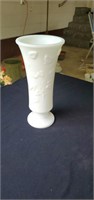 Pretty white vase with vine pattern approx 10