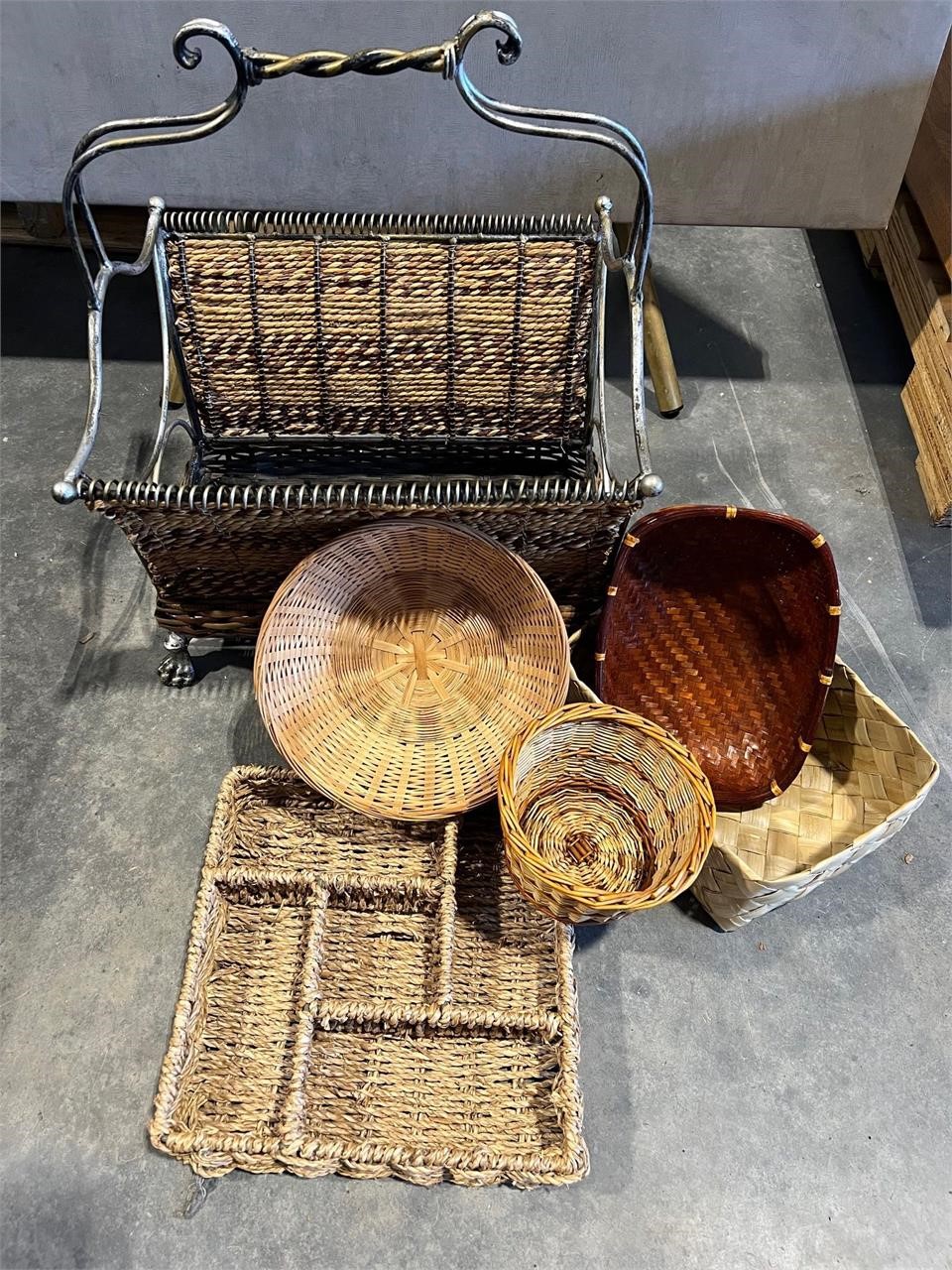 LOT, STRAW & REED BASKET