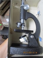 Vtg. Microscope & Box