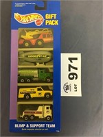 Hot Wheels Gift Set - Blimp and Support Team