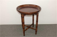 Round Tray Table W/ Bird Décor