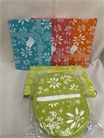 Set of four hand warming Temptations gift sets