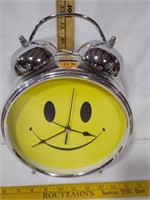 "Smiley" face battery operated clock