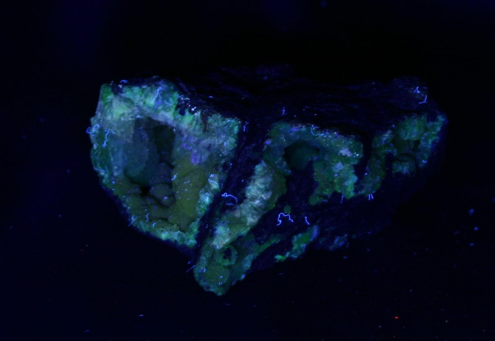 Fluorescent Adamite, Ojuela Mine Mexico, 148 grams