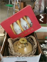 Box of jug and Asian vases