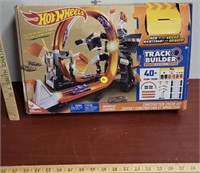 Hot Wheels Track Builder System