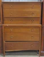 (AM) Drexel Wooden Chest of Drawers.