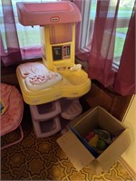 Little Tikes Kitchen w/Accessories