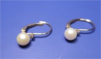 14K Pearl & Diamond Earrings-1.5gr gross wt