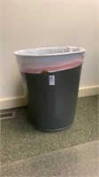 Round metal 18 x 16 inches garbage can