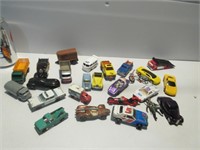 LARGE GROUP OF VINTAGE TOY CARS