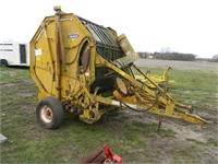 VERMEER MODEL 605C BAILER 5'X6' ROUND