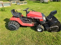 MTD Yard Machines 14/42 Riding Lawnmower with