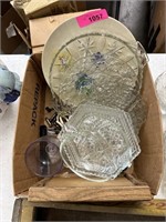 LOT OF MISC GLASSWARE / CHINA