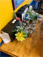 Table Decorations, Shakers & Napkin Dispensers