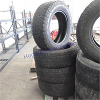 4 Toyo tires LT275/65R20 used