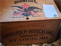 Annheuser Busch crate with lid. great condition