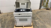 30" Frigidaire Oven, Electric Cook Top, Range Hood