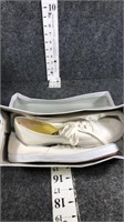 size 7 canvas sneakers