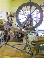 Antique spinning wheel