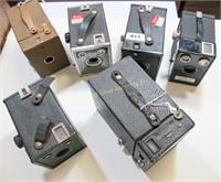 Lot: 6 vintage box cameras