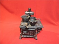 Cast Iron Queen Miniature Stove with Pots