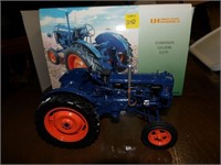 Fordson Major--Universal Hobbies