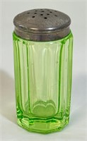 DESIRABLE VINTAGE GREEN URANIUM GLASS SHAKER