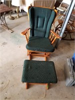 B- ROCKING CHAIR WITH OTTOMAN
