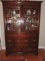 Reproduction Mahogany Bachelors Chest w/Breakfront
