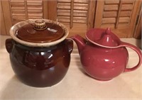 Bean pot and hall teapot