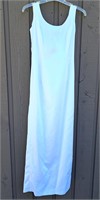 SILKY FABRICK LONG LADIES DRESS SIZE 6 AS IS