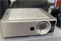 Toshiba DLP projector with case and cords