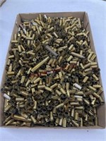 FLAT OF MISC BRASS, 40 S&W, AND OTHER BRASS
