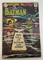 #202 BATMAN COMIC BOOK