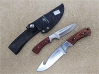 (2) Winchester Fixed Blade Hunting Knives
