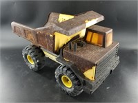 Vintage Tonka Toy truck, steel body, in need of TL