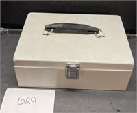 Metal cash box