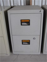 Sentry 2 drawer fire proof safe w/key