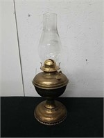 Vintage brass kerosene lamp Queen B&P number 3